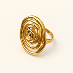 Anello Spirale su sfondo avorio