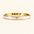 Bracciale rigido Blanche Neige su sfondo avorio