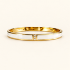 Bracciale rigido Blanche Neige su sfondo avorio