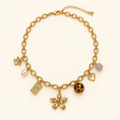 Collana Sunshine su sfondo avorio