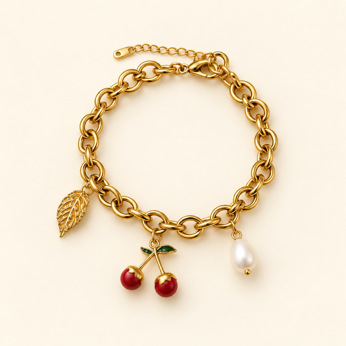 Armband Cherry auf elfenbeinfarbenem Hintergrund