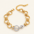 Solène bracelet on an ivory background