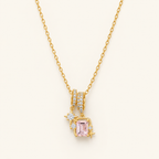 Collier Rosalie sur fond ivoire