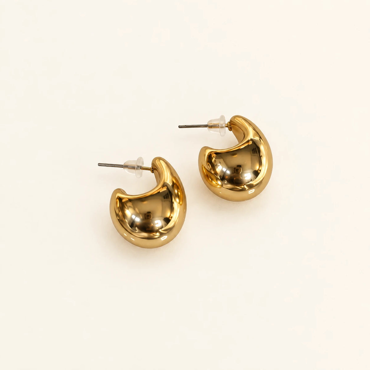 Tropfenohrringe — Gold — Laetiso-Studioaufnahme